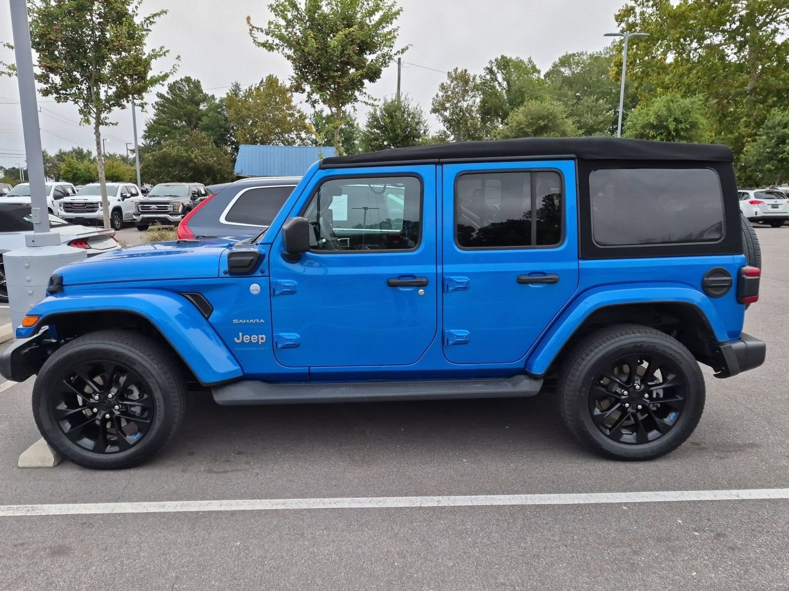 2023 Jeep Wrangler Sahara 4xe
