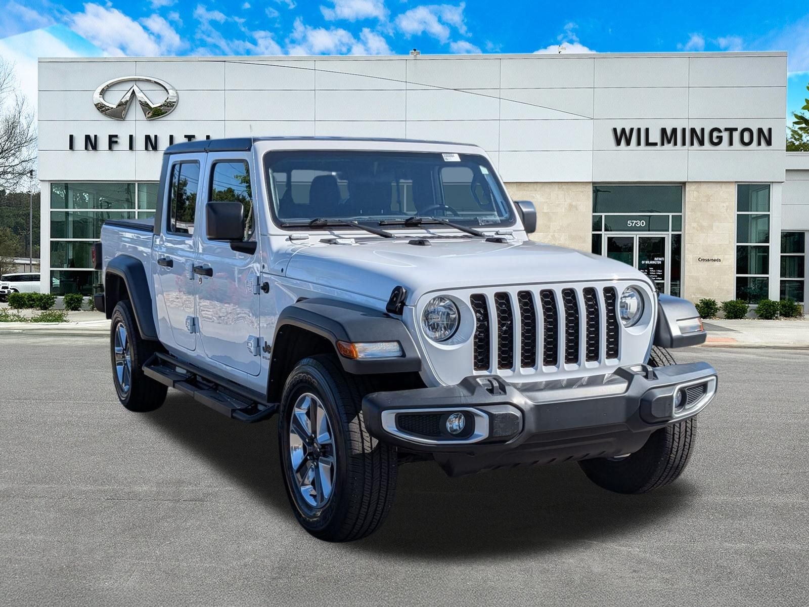 2023 Jeep Gladiator Sport S's photo