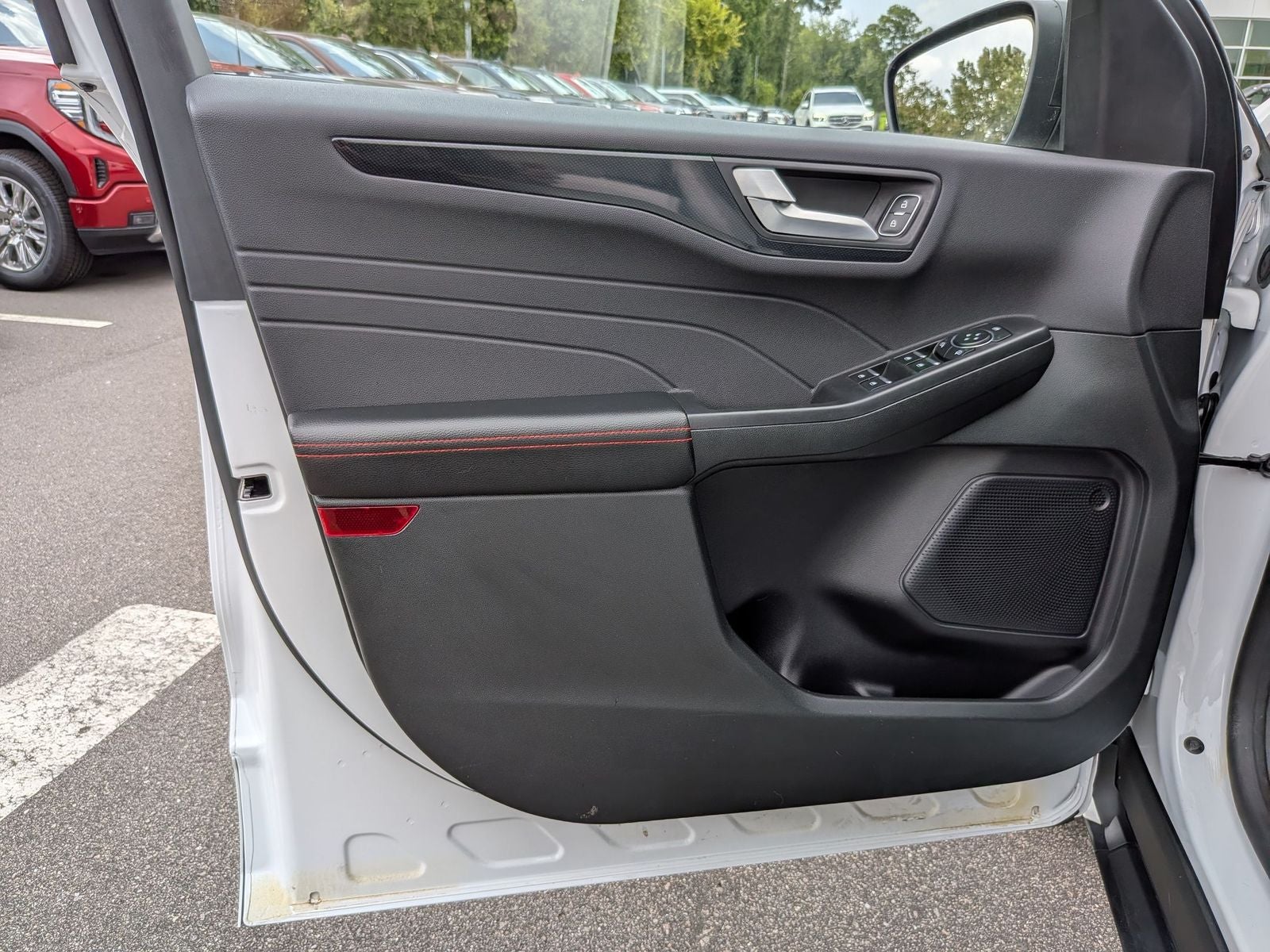 2023 Ford Escape Hybrid ST-Line