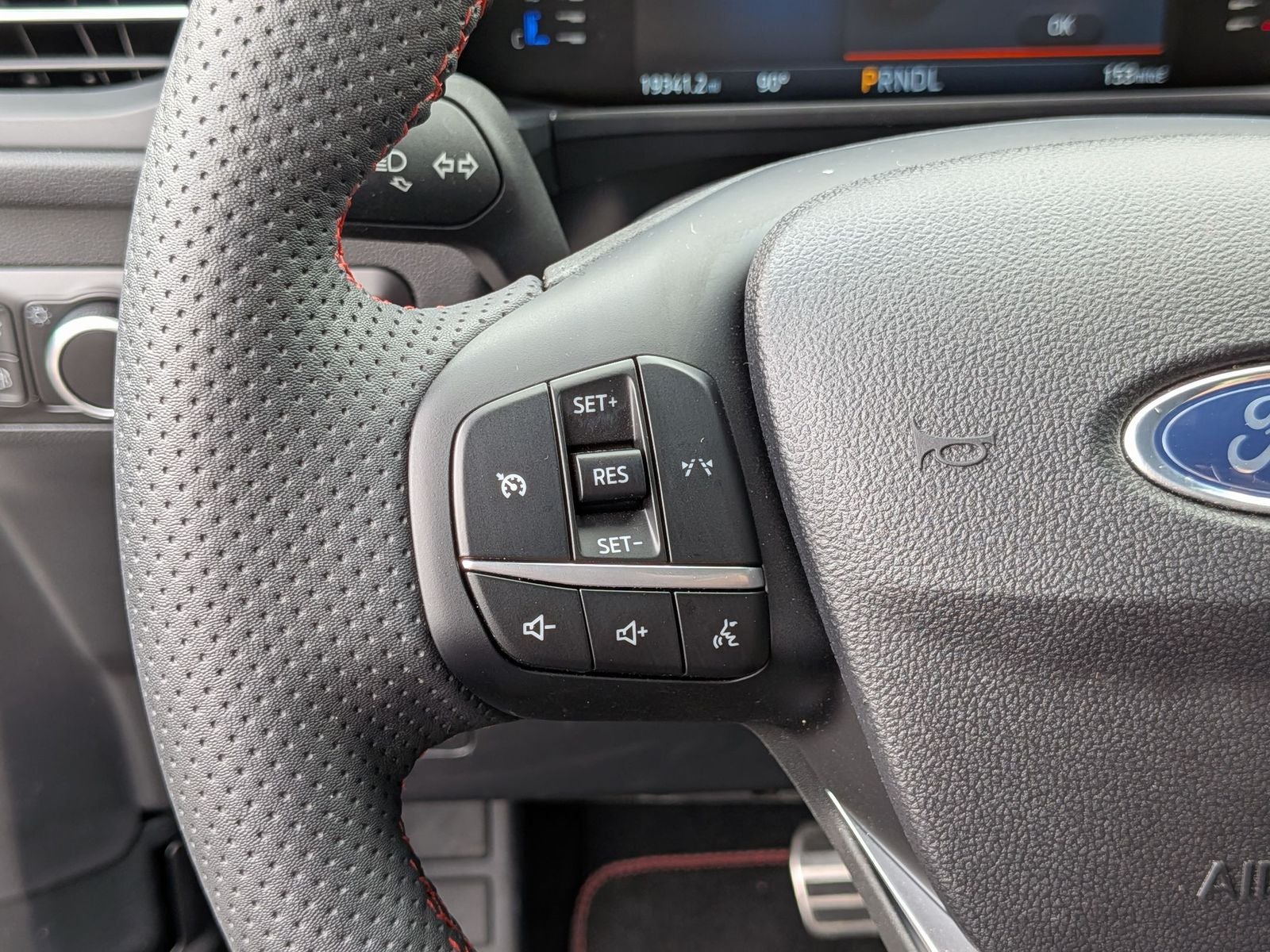 2023 Ford Escape Hybrid ST-Line