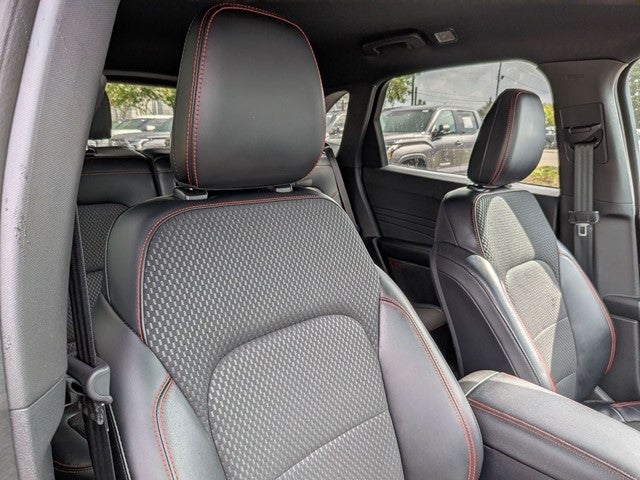 2023 Ford Escape Hybrid ST-Line