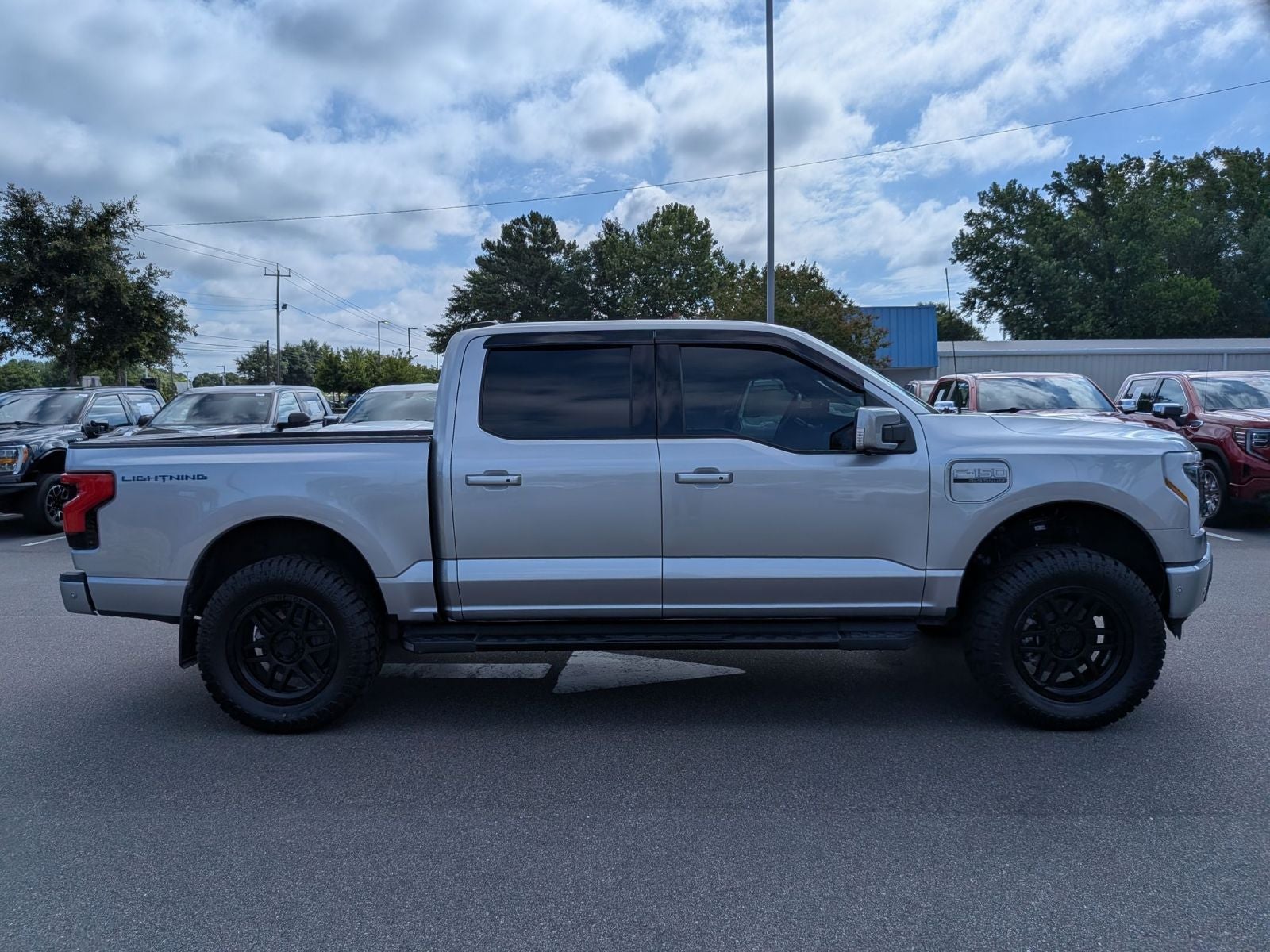 2022 Ford F-150 Lightning Platinum