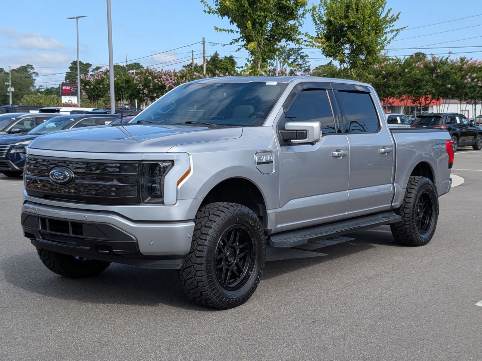 2022 Ford F-150 Lightning Platinum