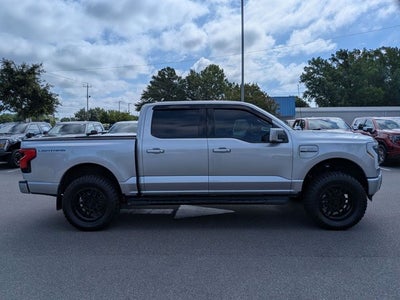 2022 Ford F-150 Lightning Platinum