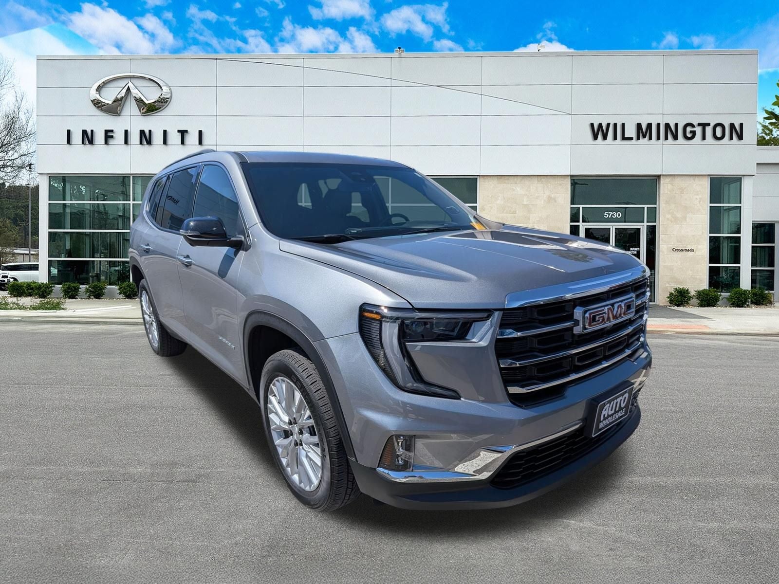 2025 GMC Acadia Elevation FWD's photo