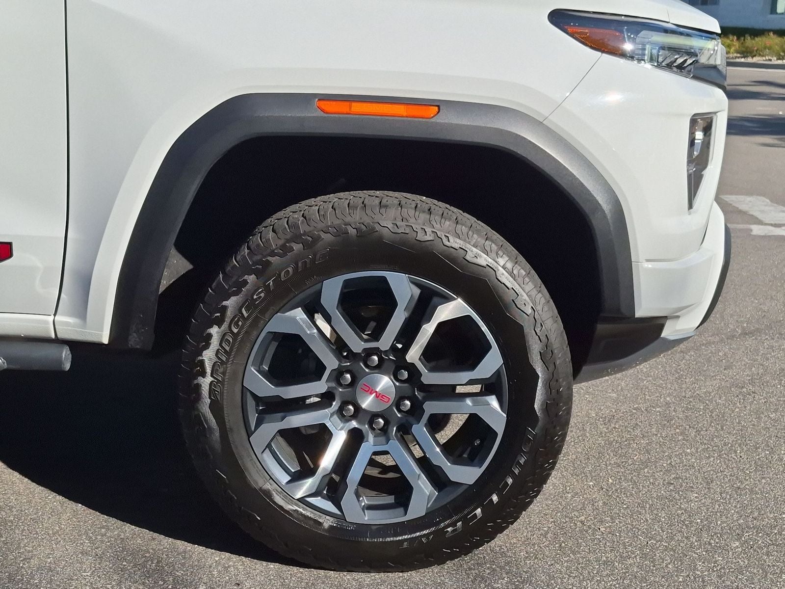 2024 GMC Canyon AT4