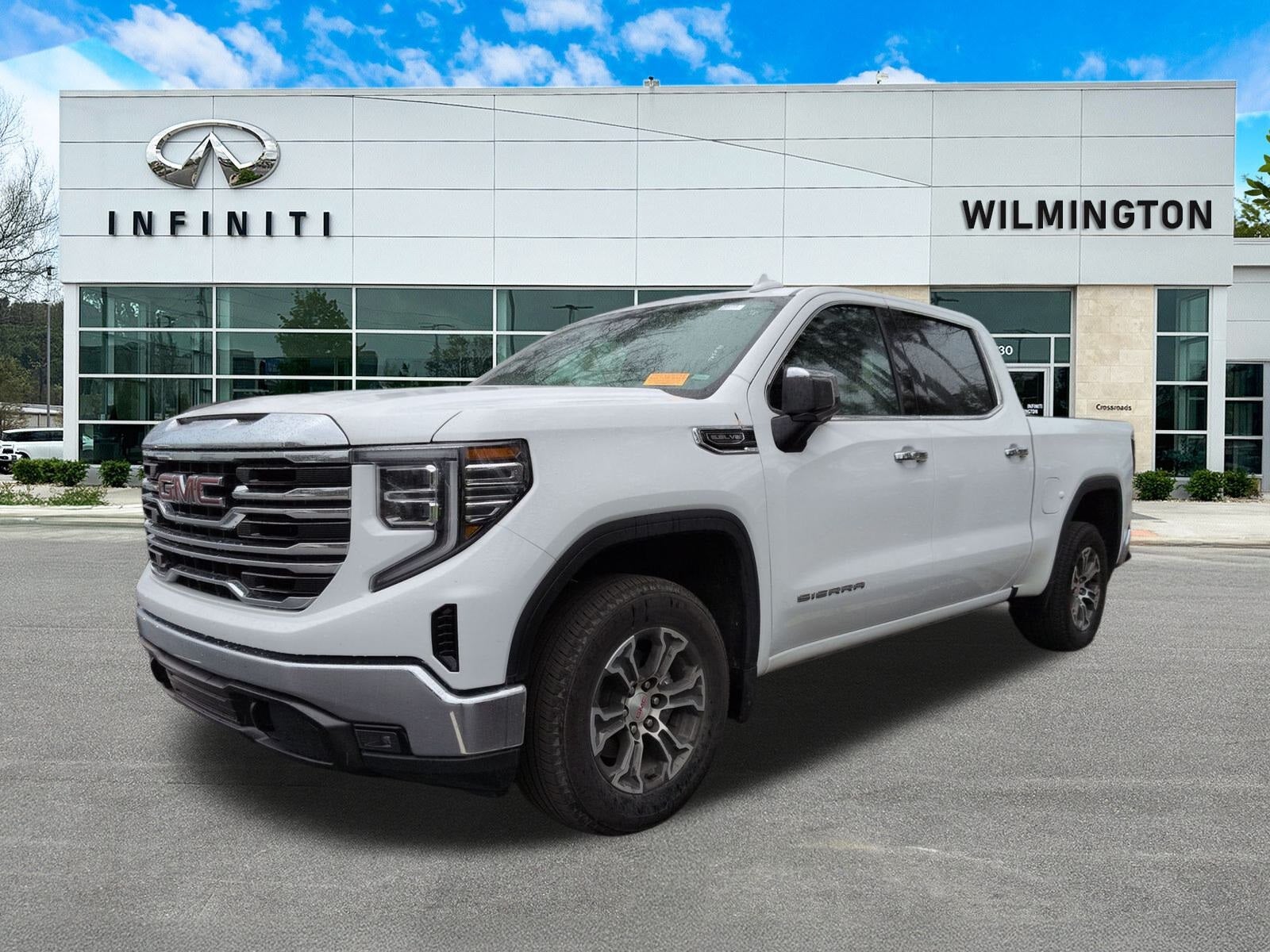 2025 GMC Sierra 1500 SLT