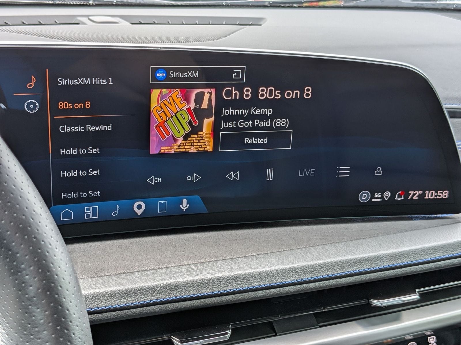 2024 Cadillac XT4 Sport - Photo 22