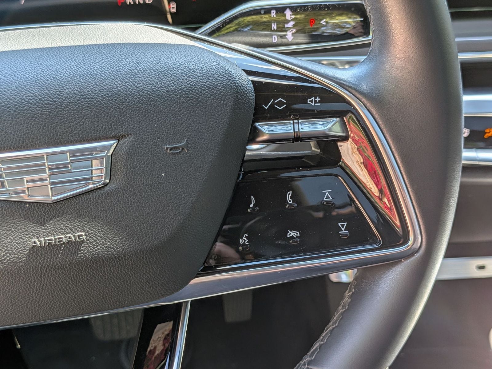 2024 Cadillac LYRIQ Tech