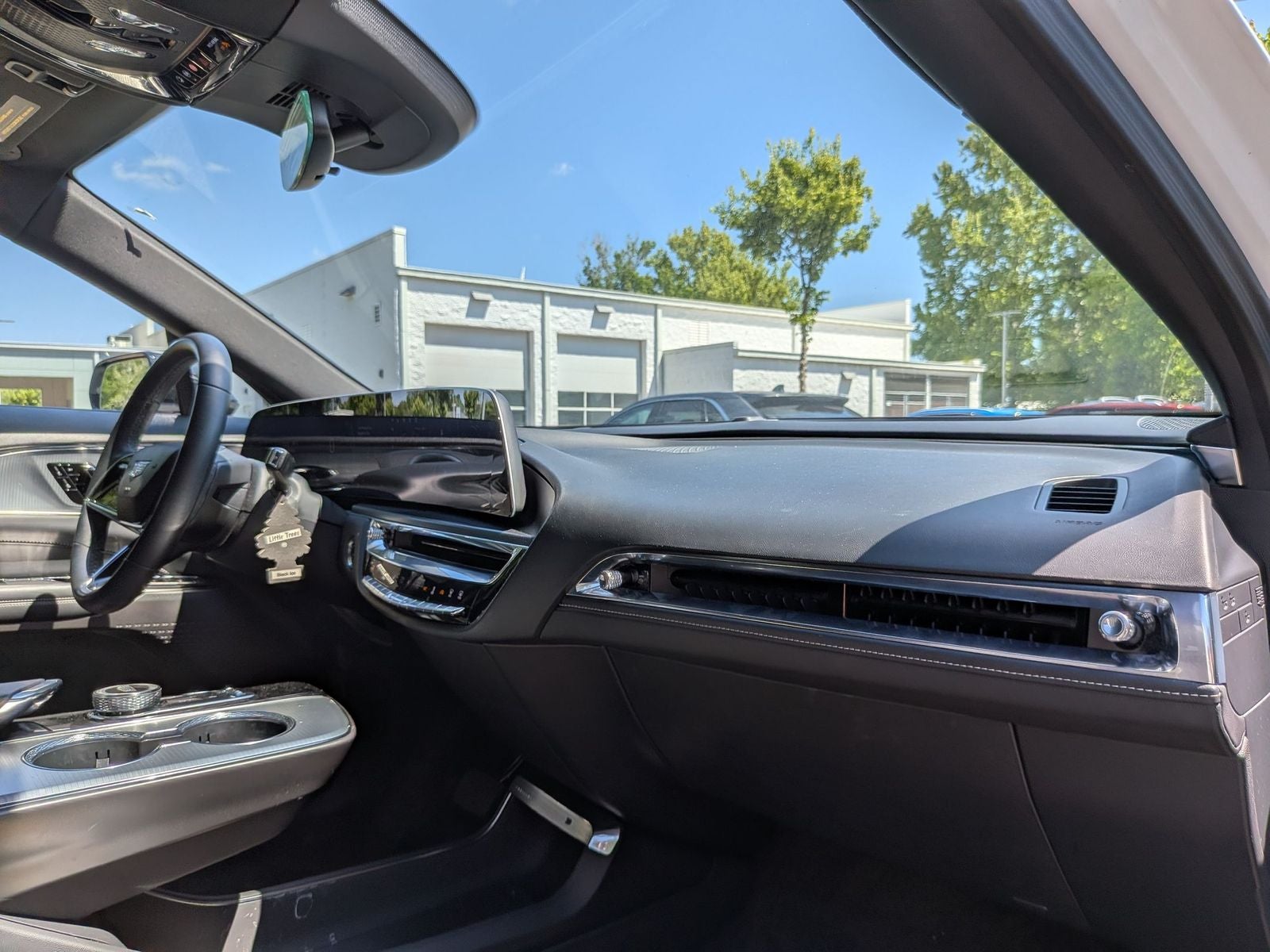 2024 Cadillac LYRIQ Tech