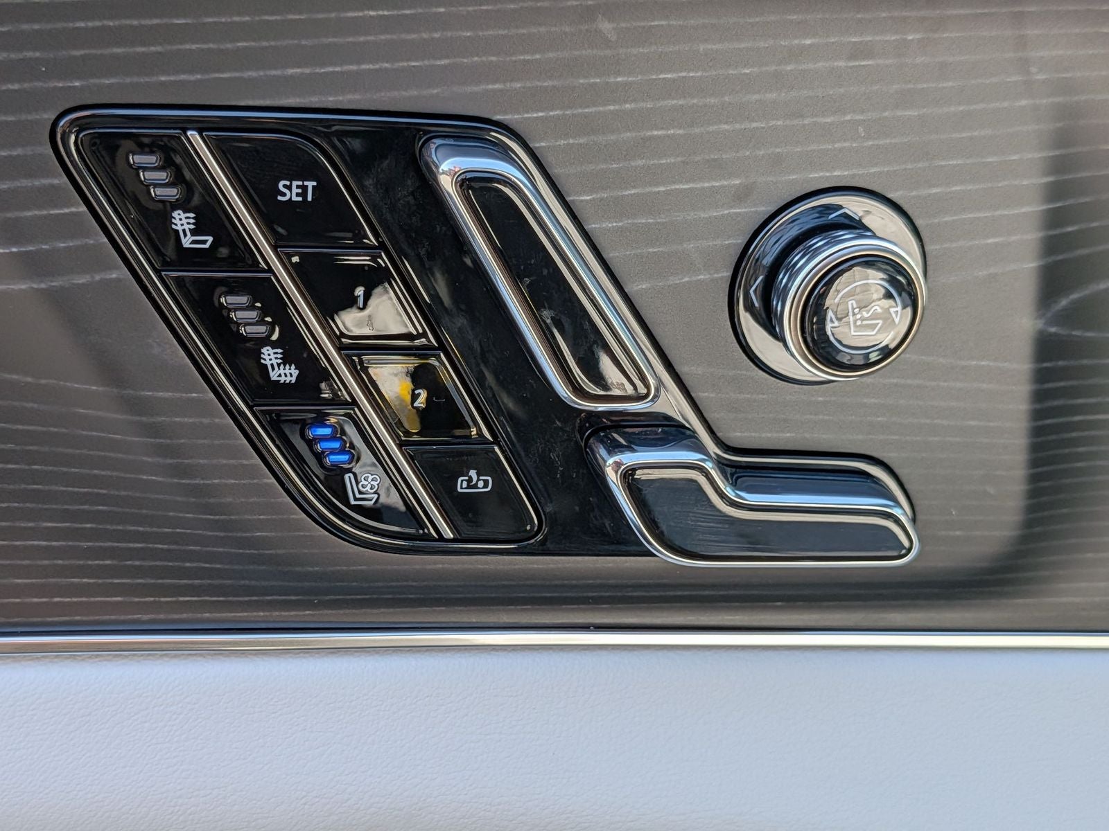 2024 Cadillac LYRIQ Sport
