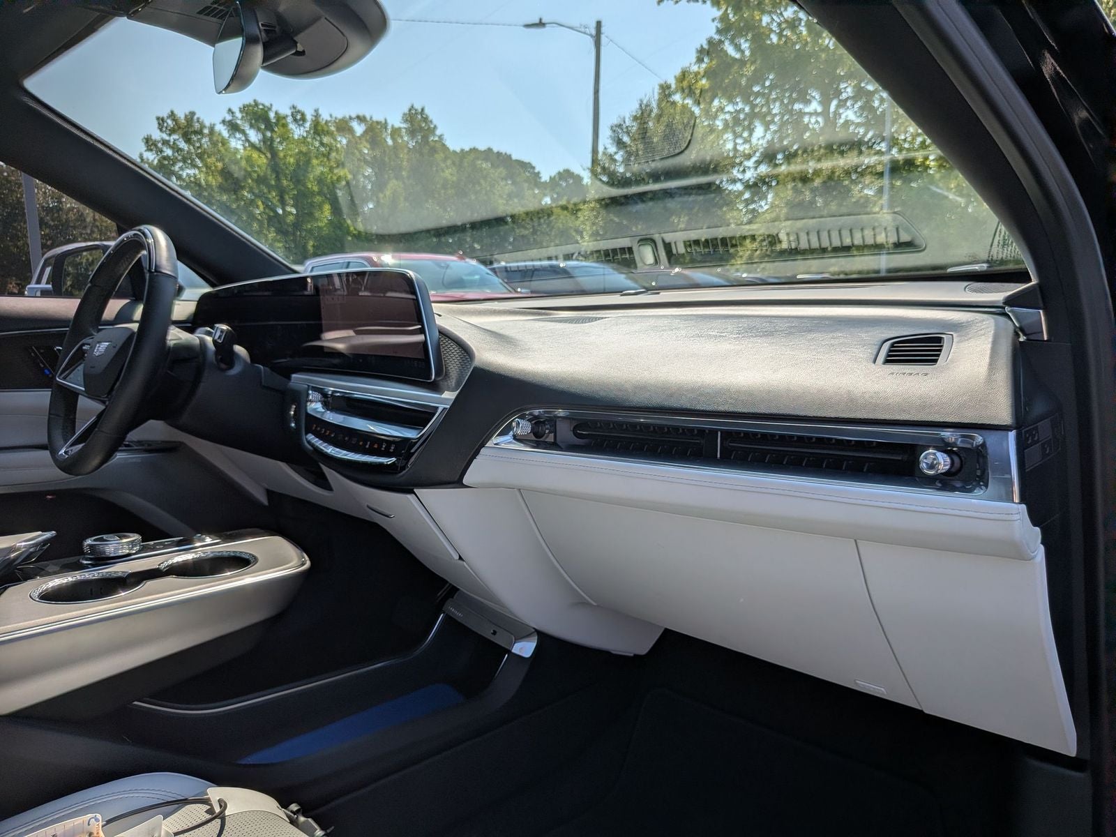 2024 Cadillac LYRIQ Sport
