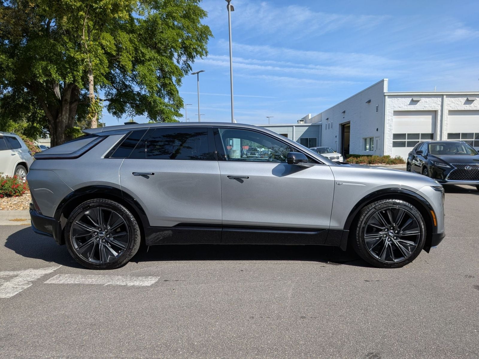 2024 Cadillac LYRIQ Sport