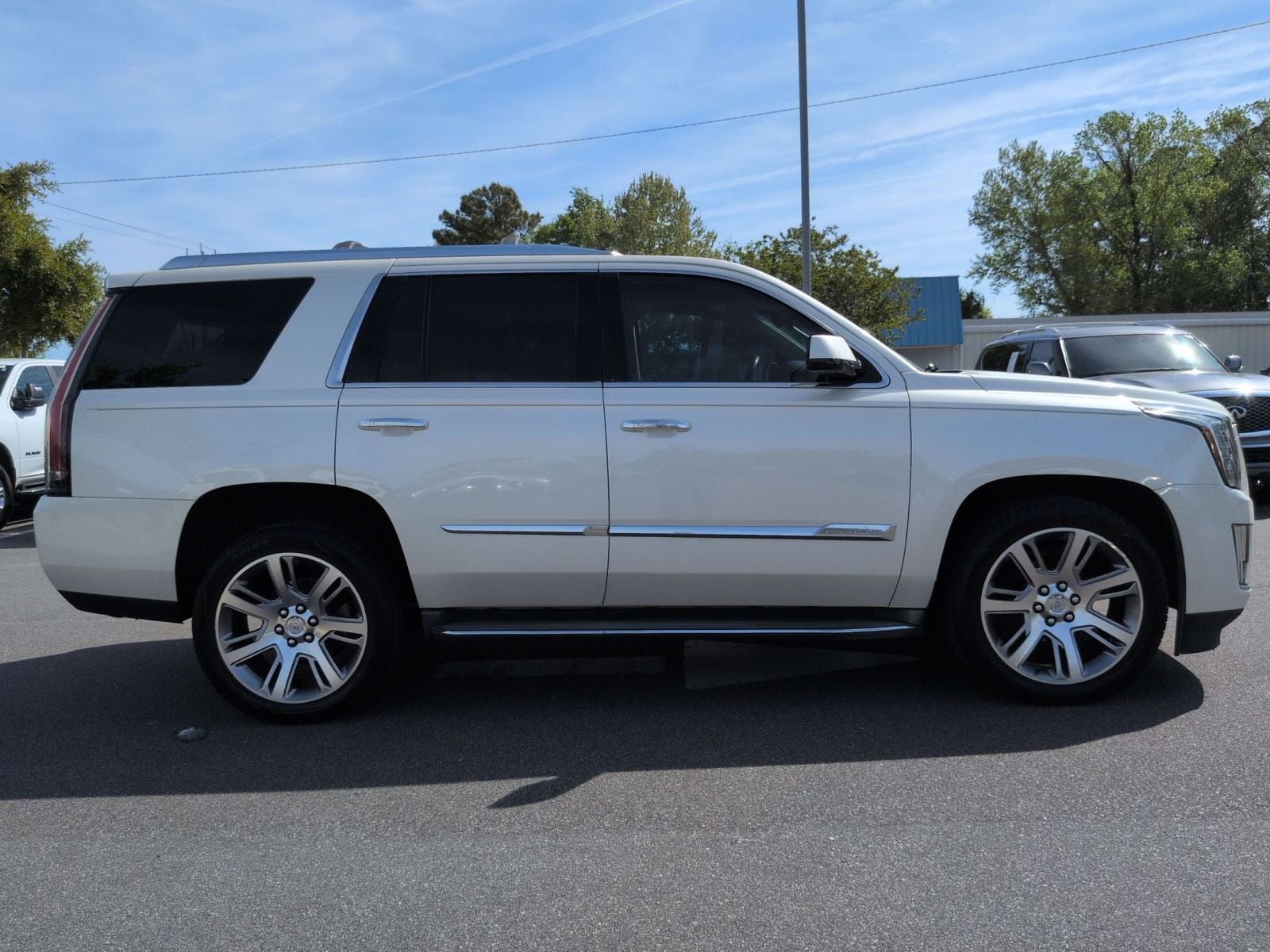 2015 Cadillac Escalade Luxury