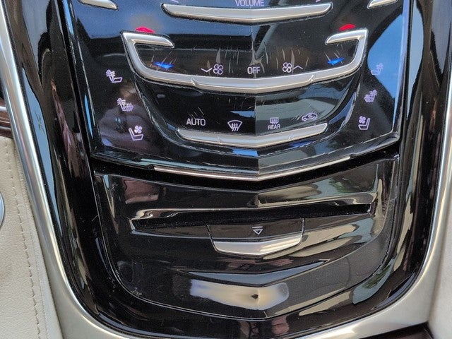 2015 Cadillac Escalade Luxury