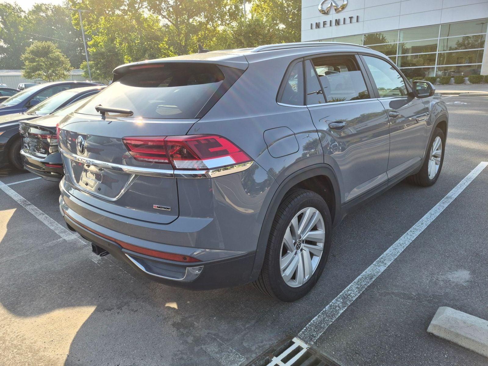 2022 Volkswagen Atlas Cross Sport 3.6L V6 SE w/Technology
