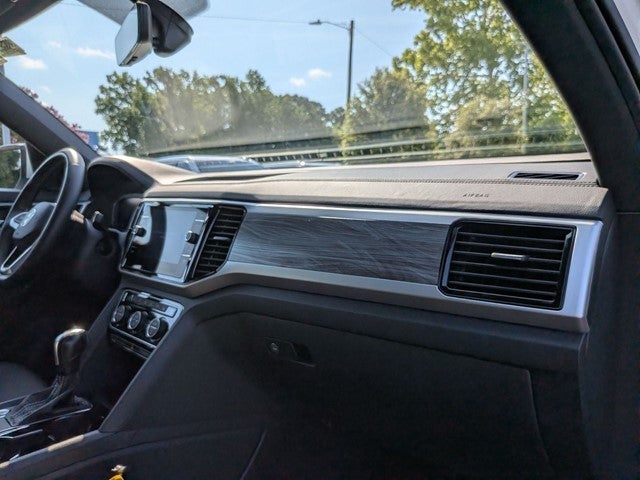 2022 Volkswagen Atlas Cross Sport 3.6L V6 SE w/Technology