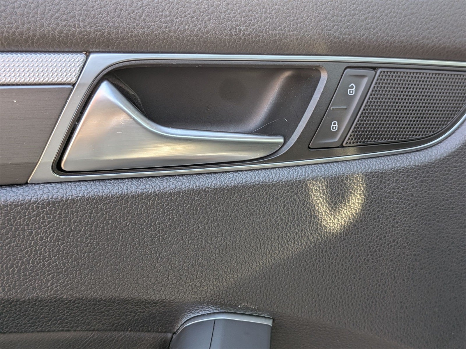 2017 Volkswagen Passat 1.8T R-Line