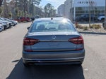 2017 Volkswagen Passat 1.8T R-Line