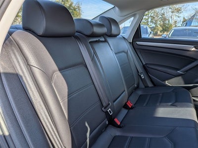 2017 Volkswagen Passat 1.8T R-Line