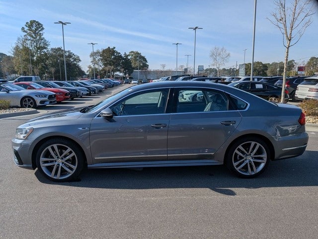 2017 Volkswagen Passat 1.8T R-Line