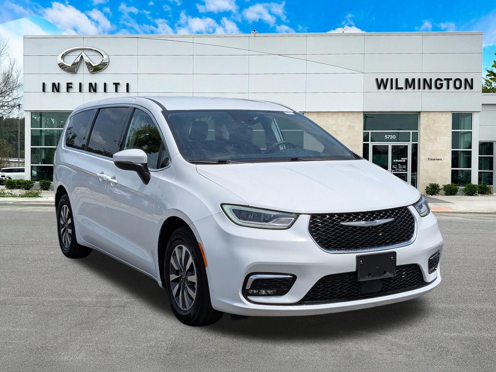 2023 Chrysler Pacifica Hybrid