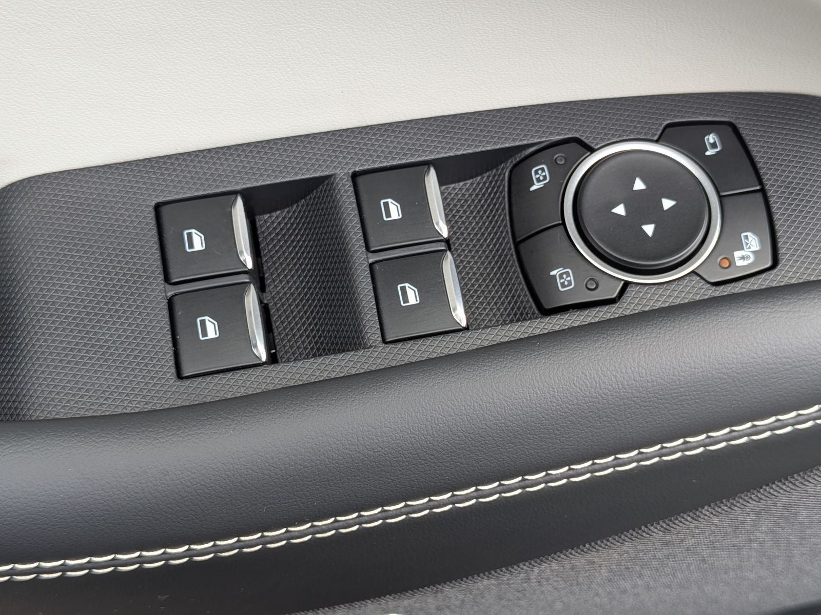 2025 Ford Mustang Mach-E Premium AWD - Photo 14