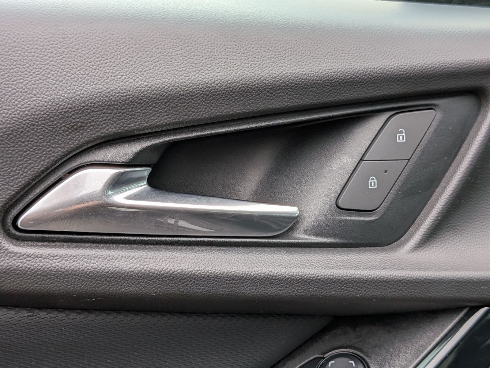 2025 Chevrolet Equinox LT - Photo 13