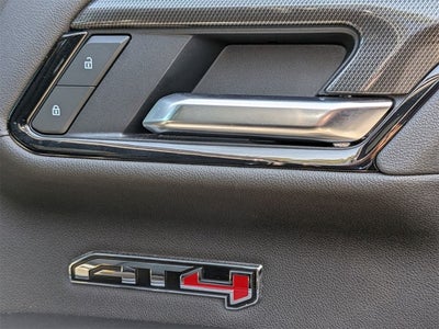 2025 GMC Sierra 1500 AT4