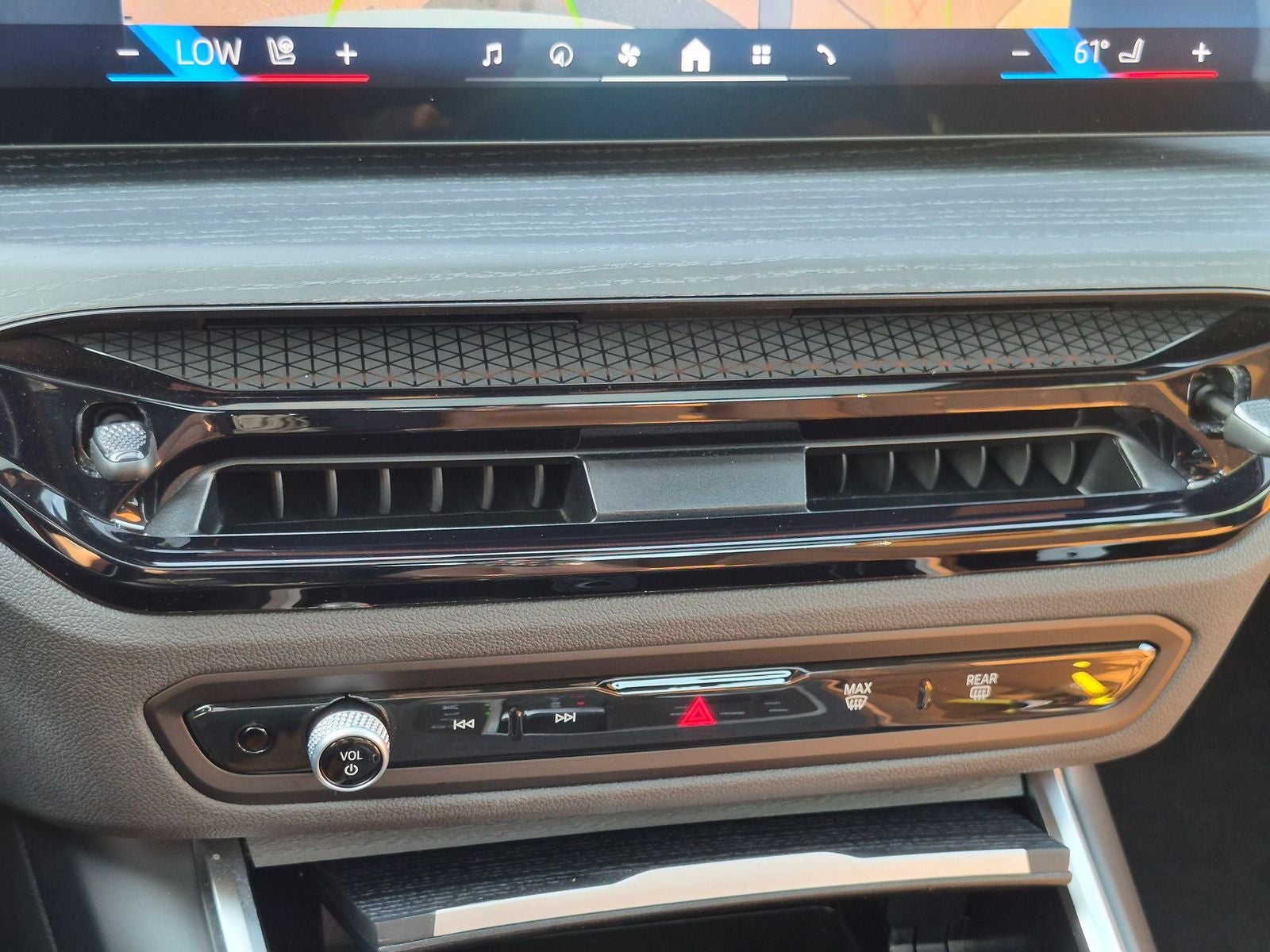 2025 BMW 2 Series 230i xDrive
