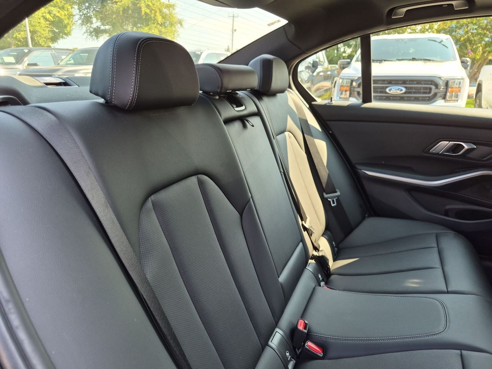 2023 BMW 3 Series 330i