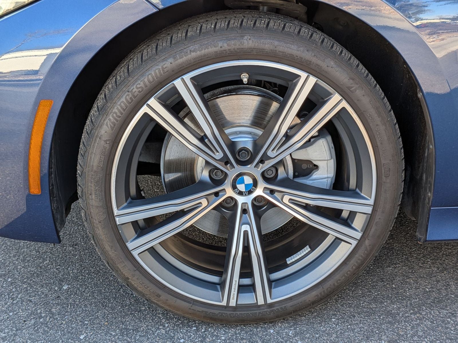 2023 BMW 3 Series 330i