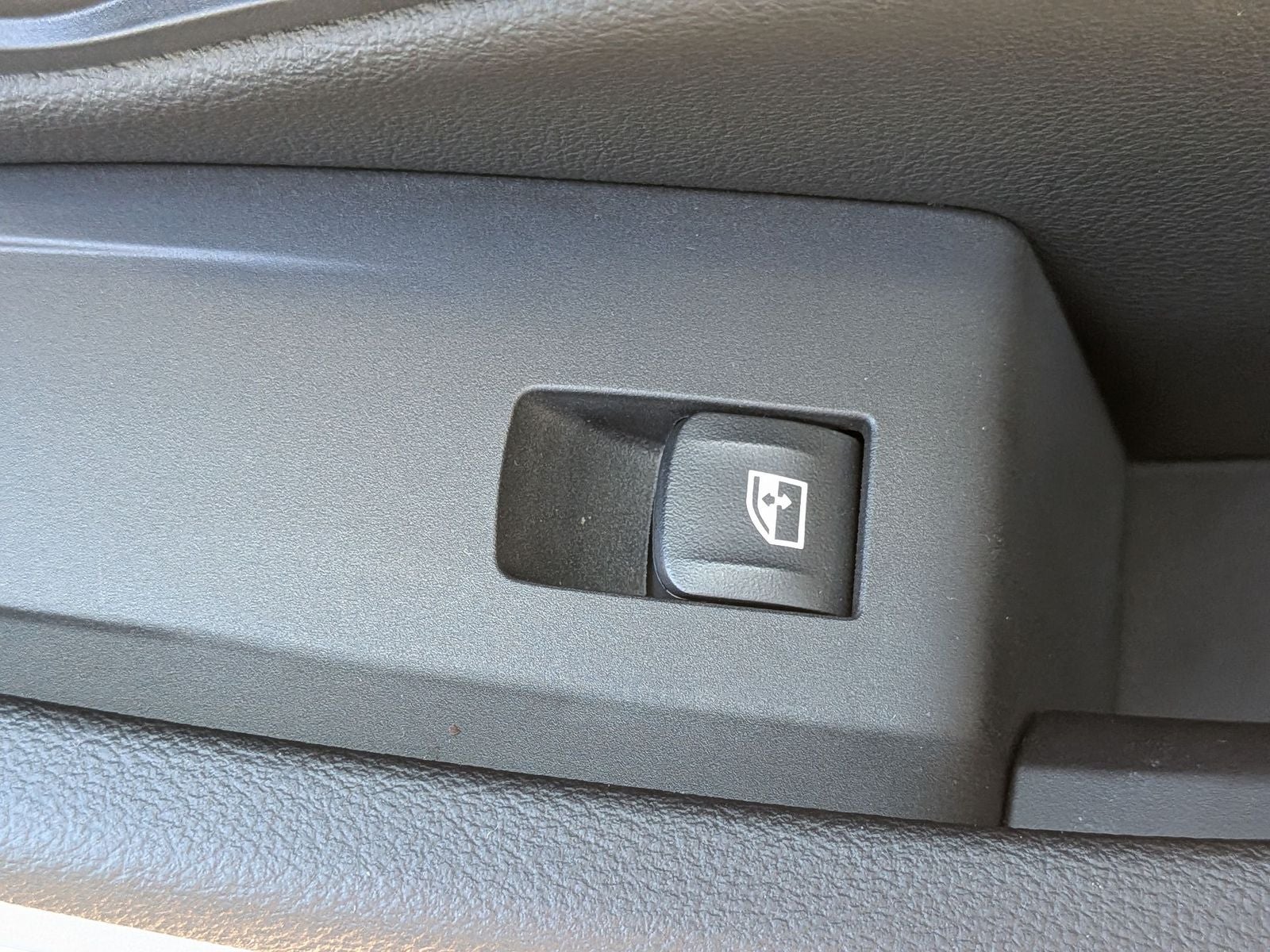 2023 BMW 3 Series 330i