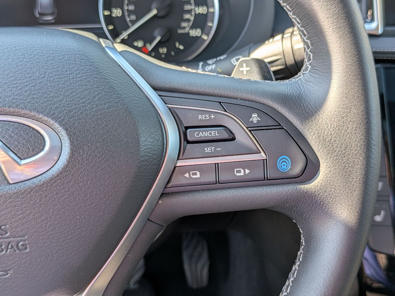 2025 INFINITI QX50 LUXE