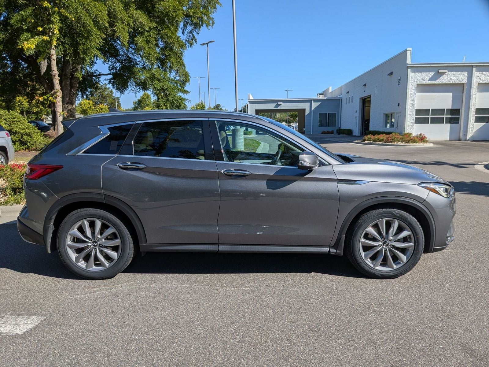 2019 INFINITI QX50 ESSENTIAL