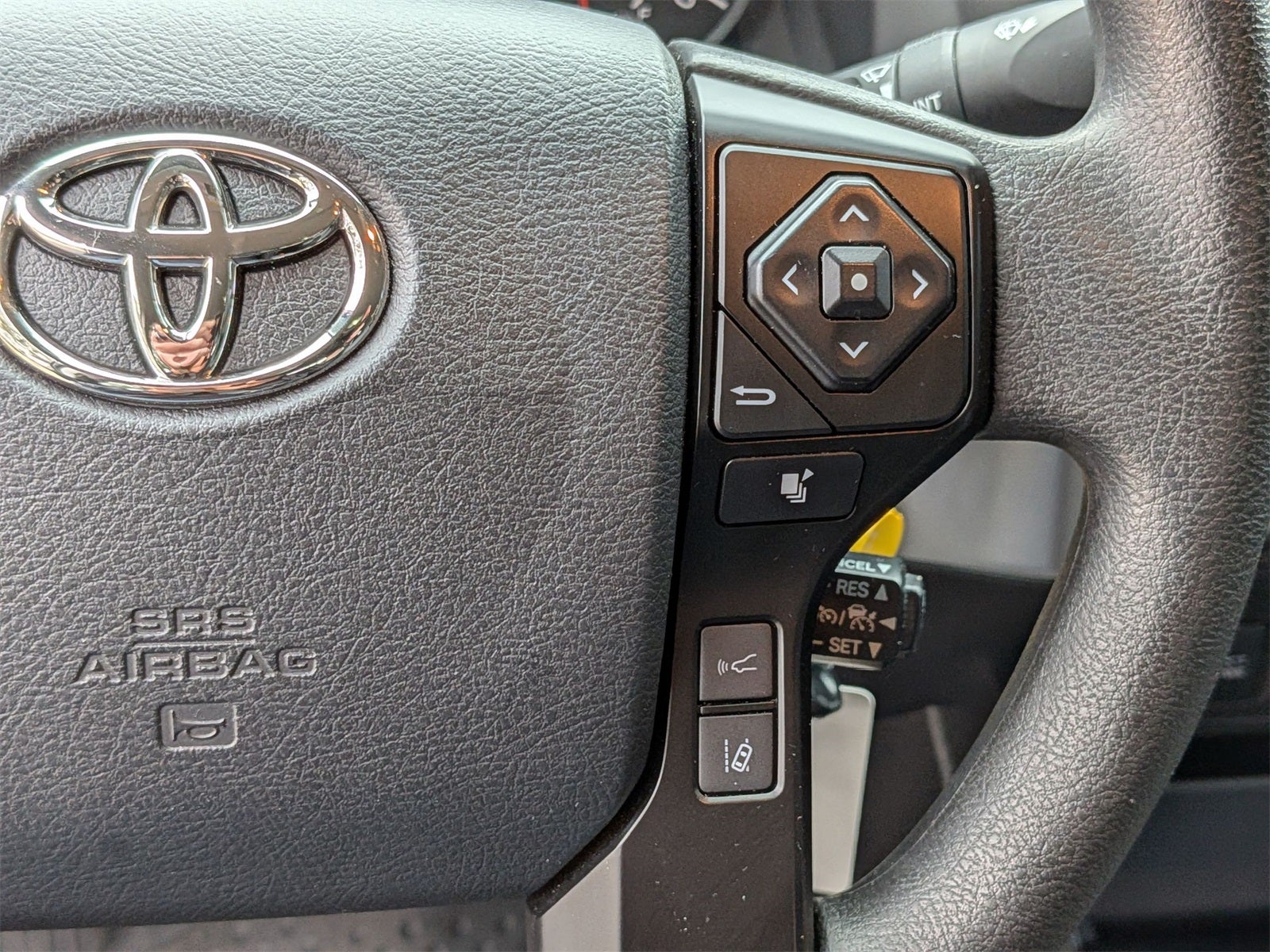 2023 Toyota Tacoma SR V6