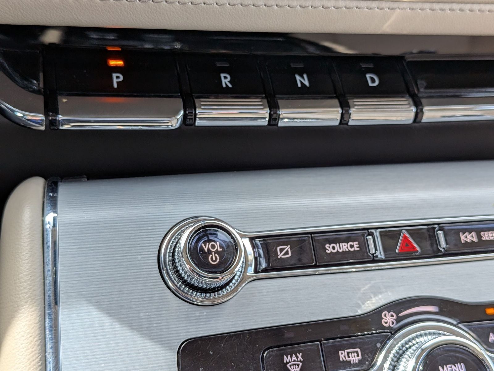 2023 Lincoln Aviator Standard