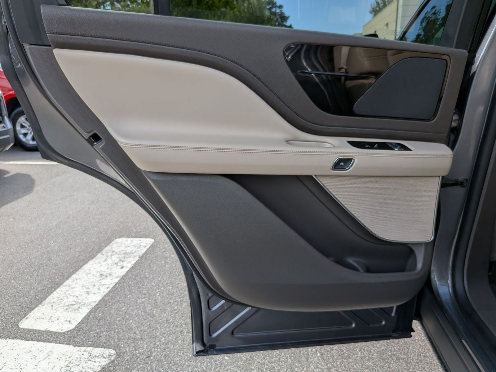 2023 Lincoln Aviator Standard