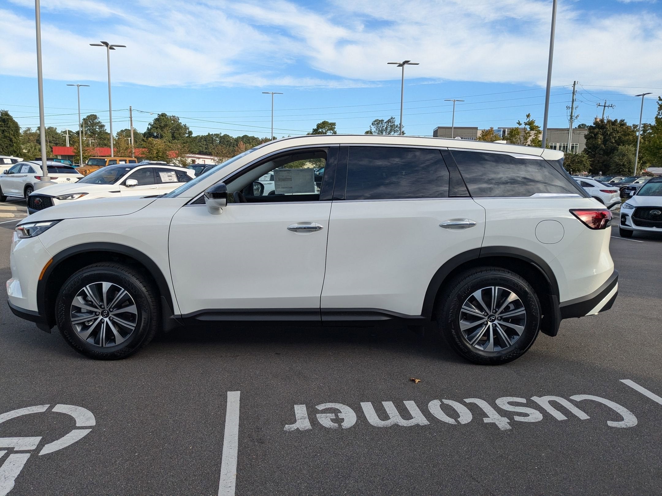 2025 INFINITI QX60 PURE Leland NC Crossroads INFINITI of Wilmington