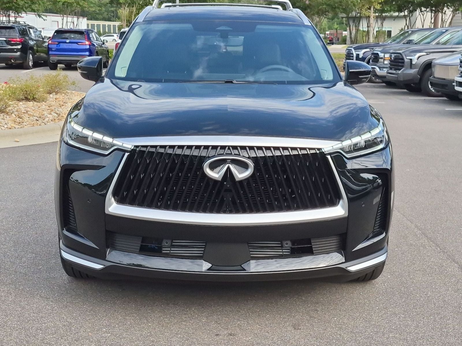 2027 INFINITI QX60 LUXE