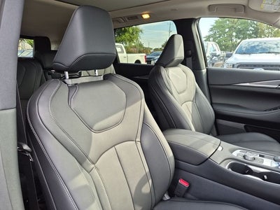 2027 INFINITI QX60 LUXE