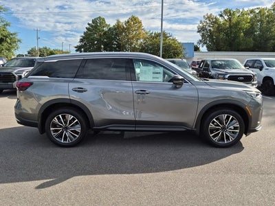 2027 INFINITI QX60 LUXE