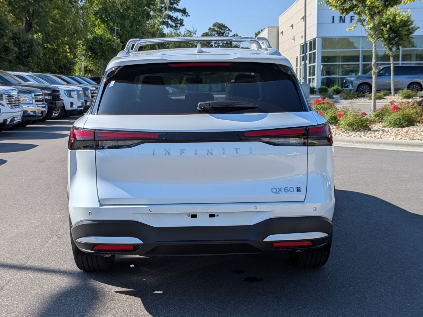2027 INFINITI QX60 LUXE