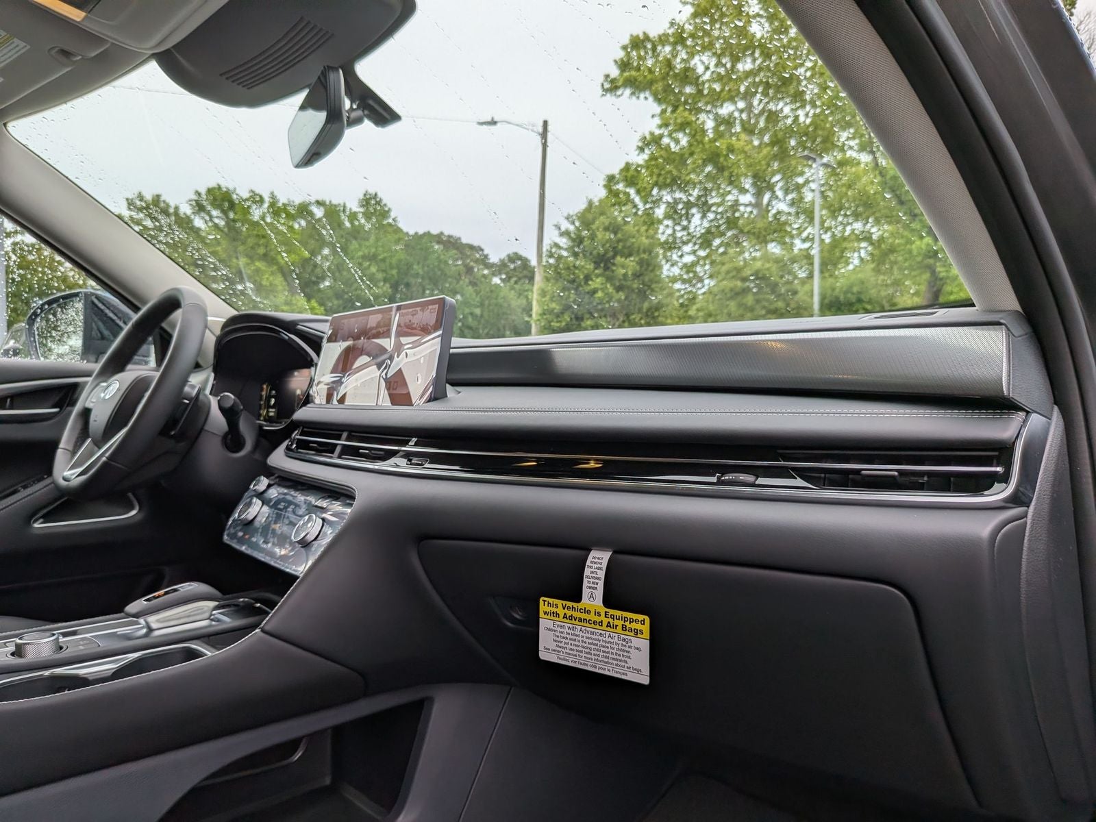 2027 INFINITI QX60 LUXE