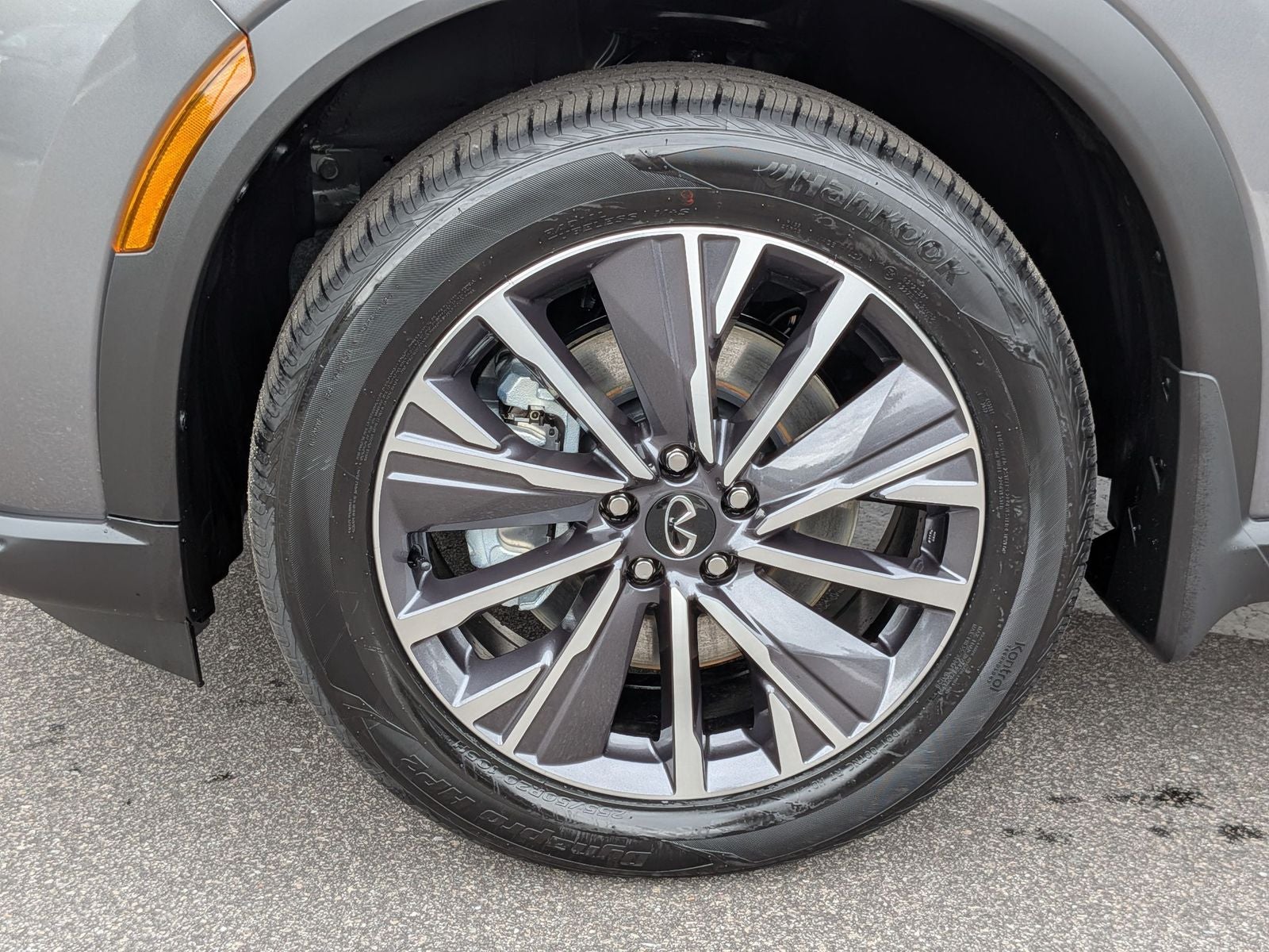 2027 INFINITI QX60 LUXE