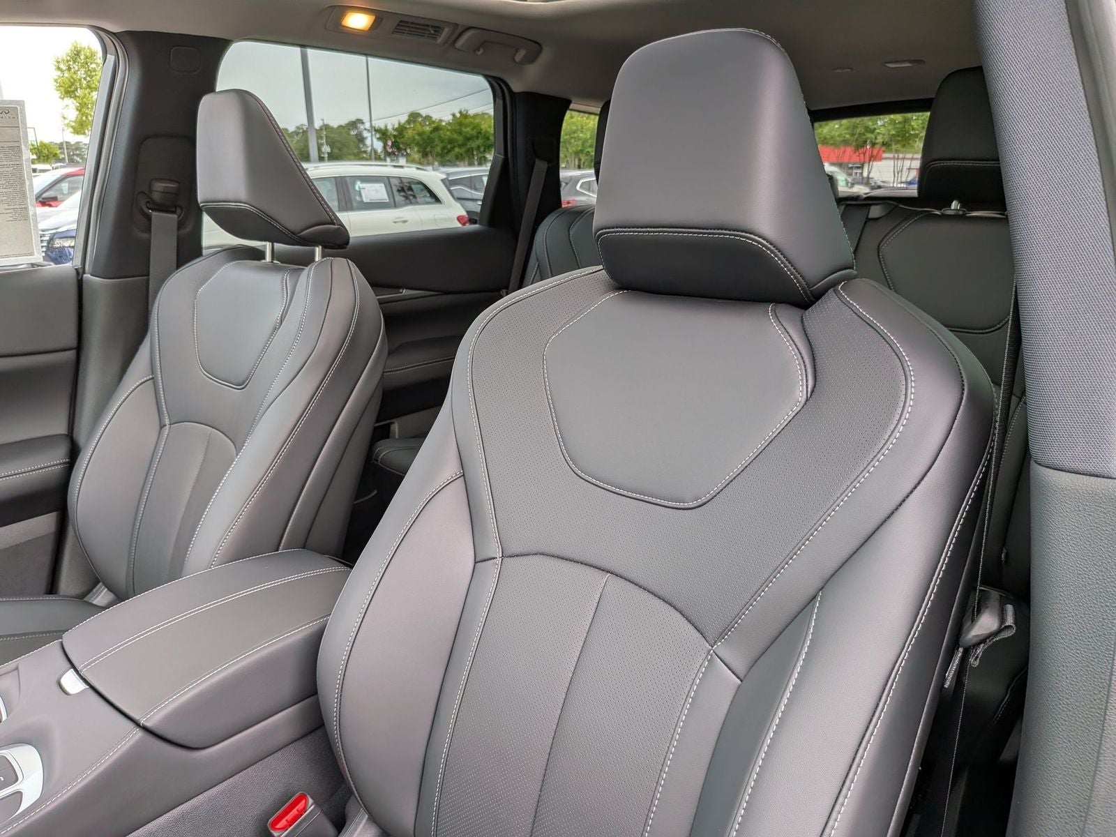2027 INFINITI QX60 LUXE