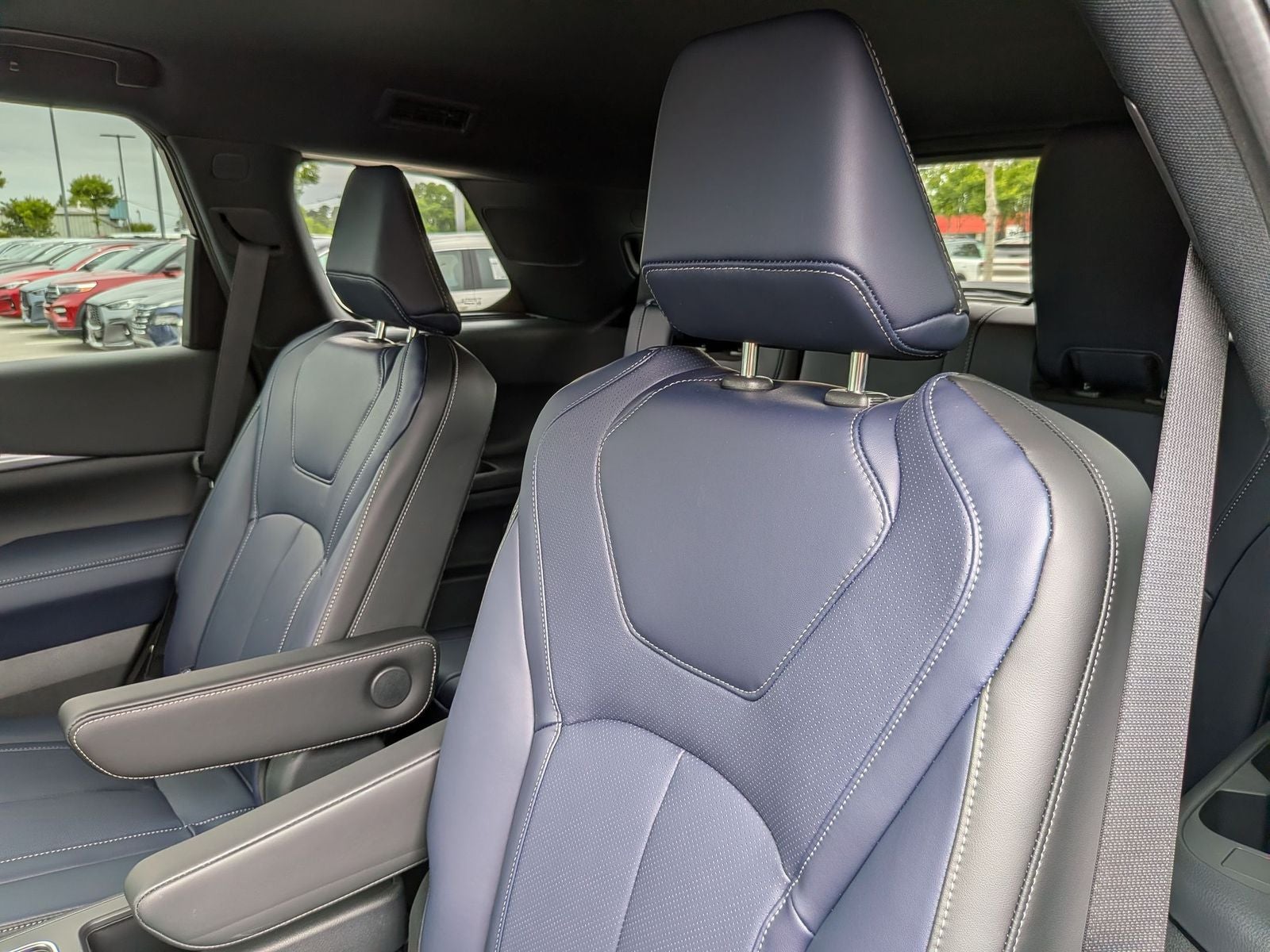 2027 INFINITI QX60 LUXE
