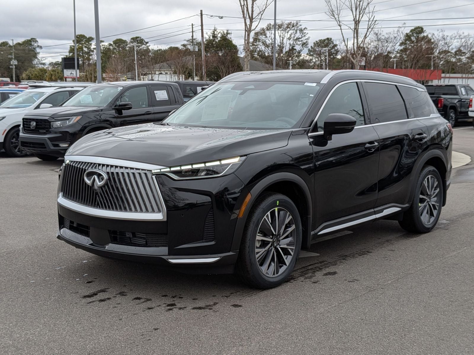 2026 INFINITI QX60 LUXE