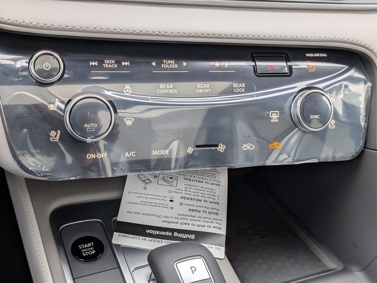 2026 INFINITI QX60 LUXE