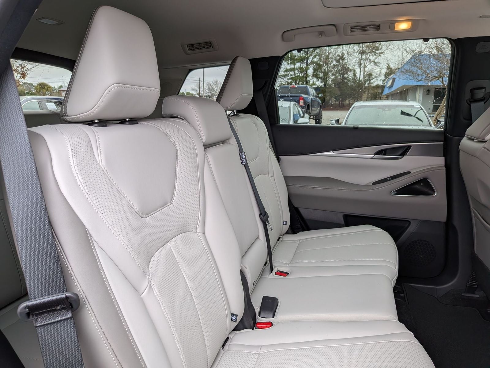 2026 INFINITI QX60 LUXE